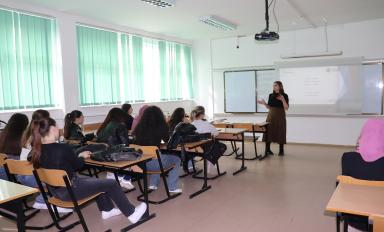 Trajnim mbi Komunikimin e Qasshëm me studentët e Fakultetit të Edukimit në Universitetin “Fehmi Agani” në Gjakovë